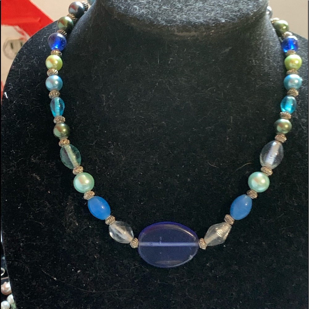 🆕 Handcrafted Necklace